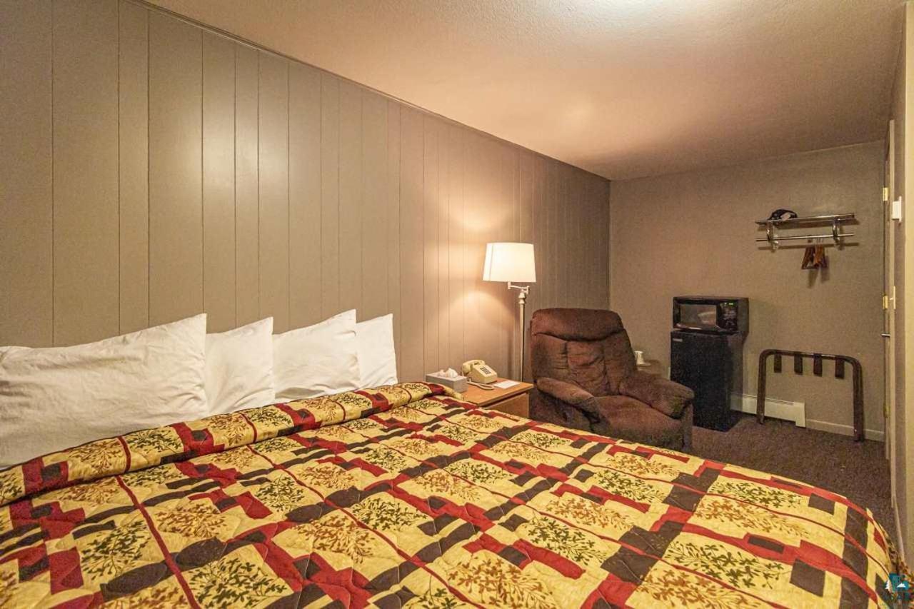 Motel Ely 外观 照片